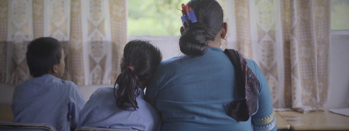 शुवांगी खड़का की फ़िल्म 'एज ऑफ़ लर्निंग' से एक चित्र. चित्र साभार : प्रकाश चंद्र जिम्बा